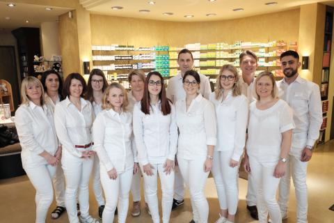 team-sante-barbara-apotheke-by-wolfgang-lehner_xt21806 team-sante-barbara-apotheke-by-wolfgang-lehner_xt21806